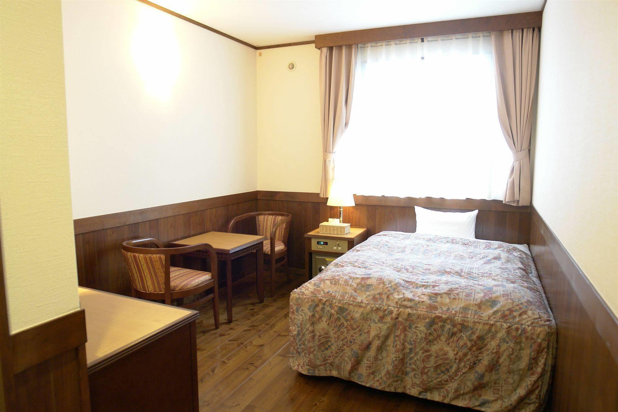 Hotel Rakuchin Naha Zewnętrze zdjęcie
